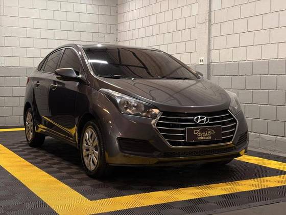 HYUNDAI HB20S 1.6 COMFORT PLUS 16V FLEX 4P MANUAL HYUNDAI HB20S 1.6 COMFORT PLUS 16V FLEX 4P MANUAL